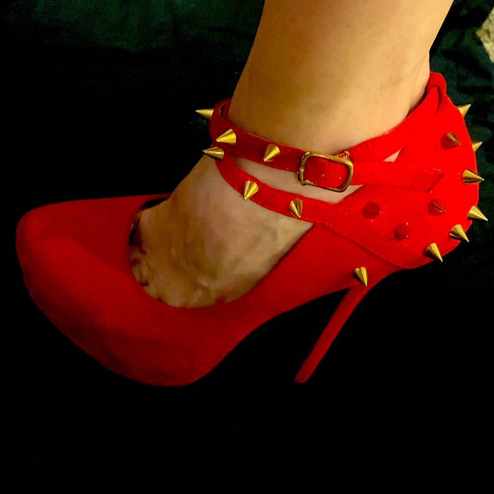Charlotte Russe size 6 pretty much brand new were them a timer two